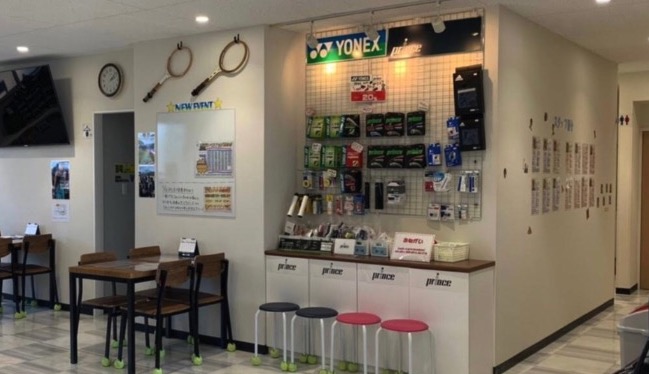 トム・インドアテニス秦野校